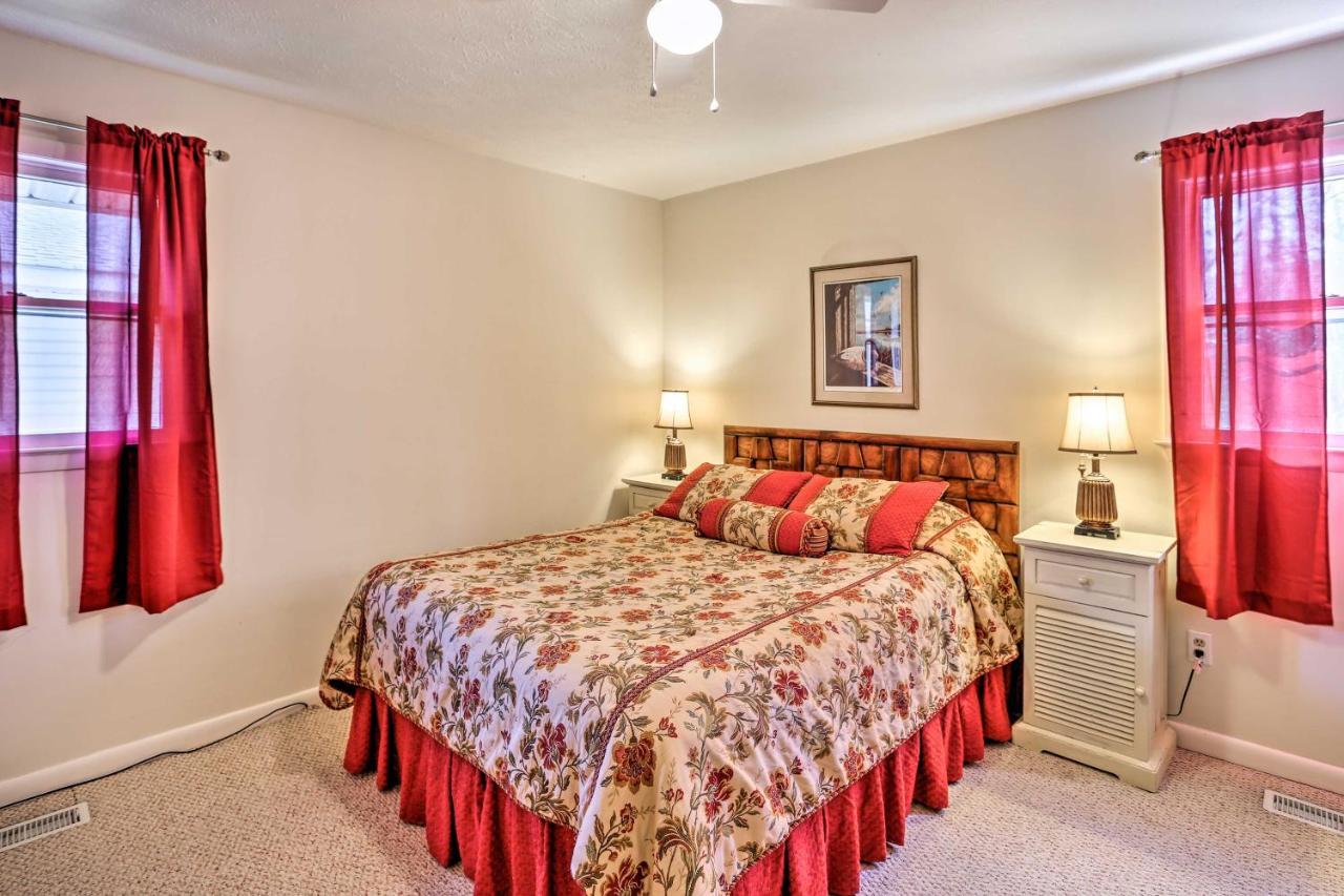 Lake Waccamaw Home With Fenced Yard And Shared Pier! Экстерьер фото