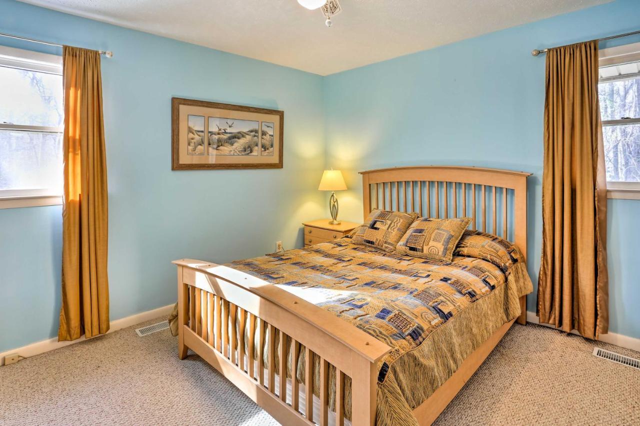 Lake Waccamaw Home With Fenced Yard And Shared Pier! Экстерьер фото